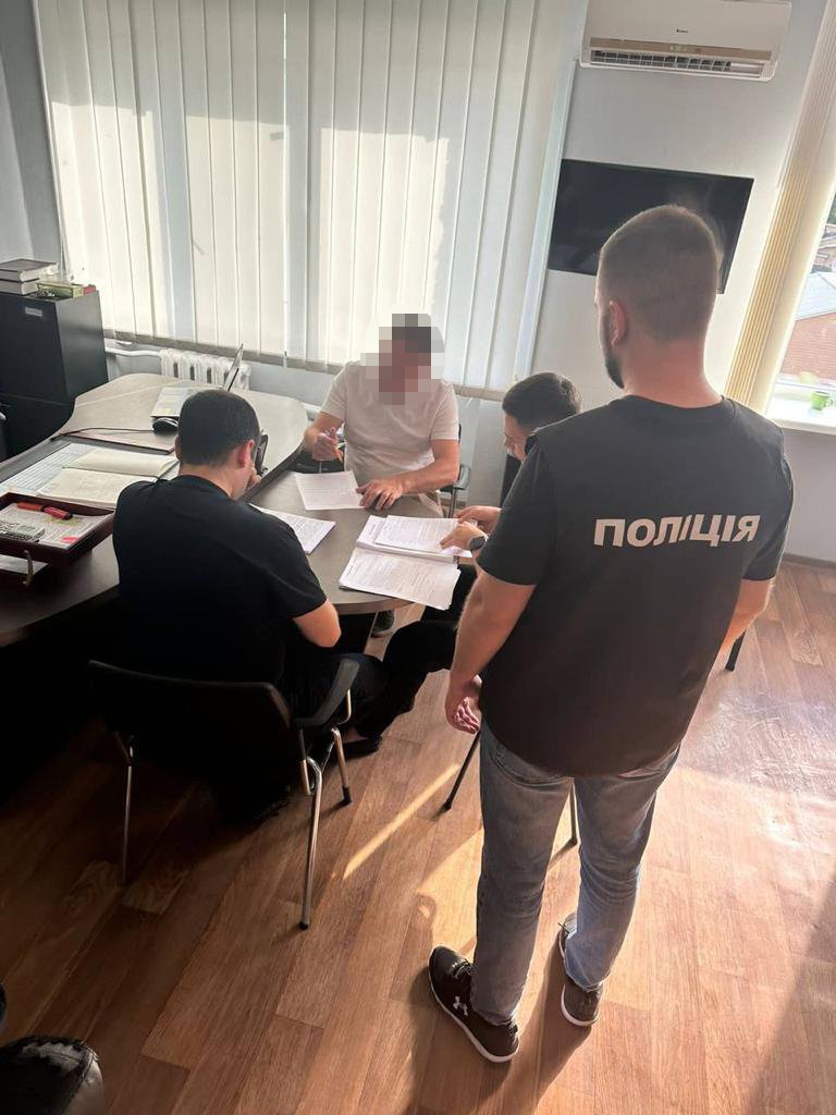 У Києві директор спортивної школи розтратив два мільйони гривень на ремонті 1