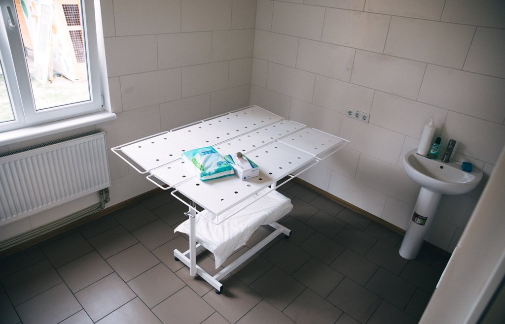 На Київщині відбудували зруйнований російськими обстрілами притулок для тварин 4