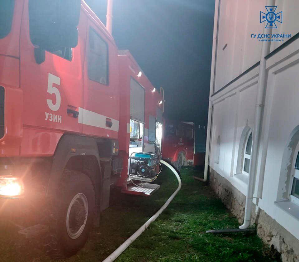 На Київщині горів жіночий монастир 2