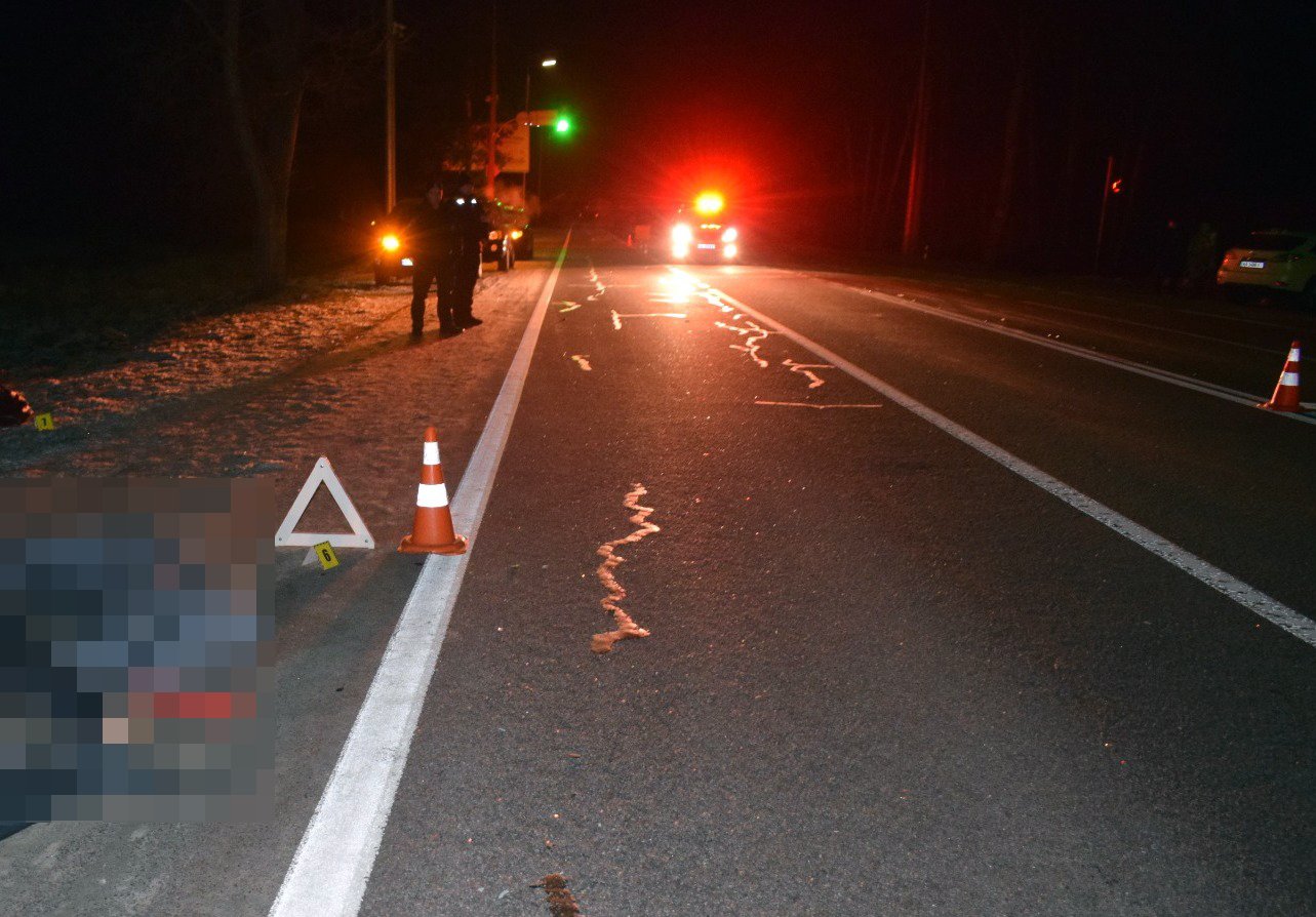 У Києві Lexus насмерть збив жінку на пішоходному переході: водію повідомили про підозру 3