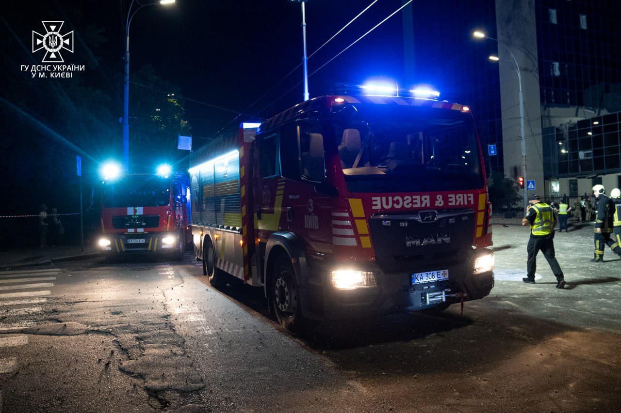 Ворожий обстріл Києва 2 серпня: наслідки падіння уламків у Солом’янському районі 2