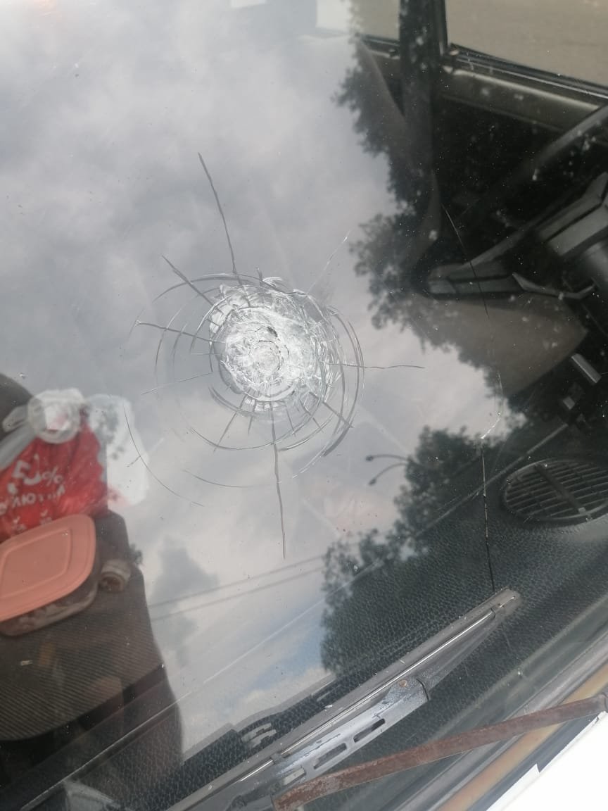 У Києві чоловік на самокаті стріляв в авто у відповідь на зауваження водія 1