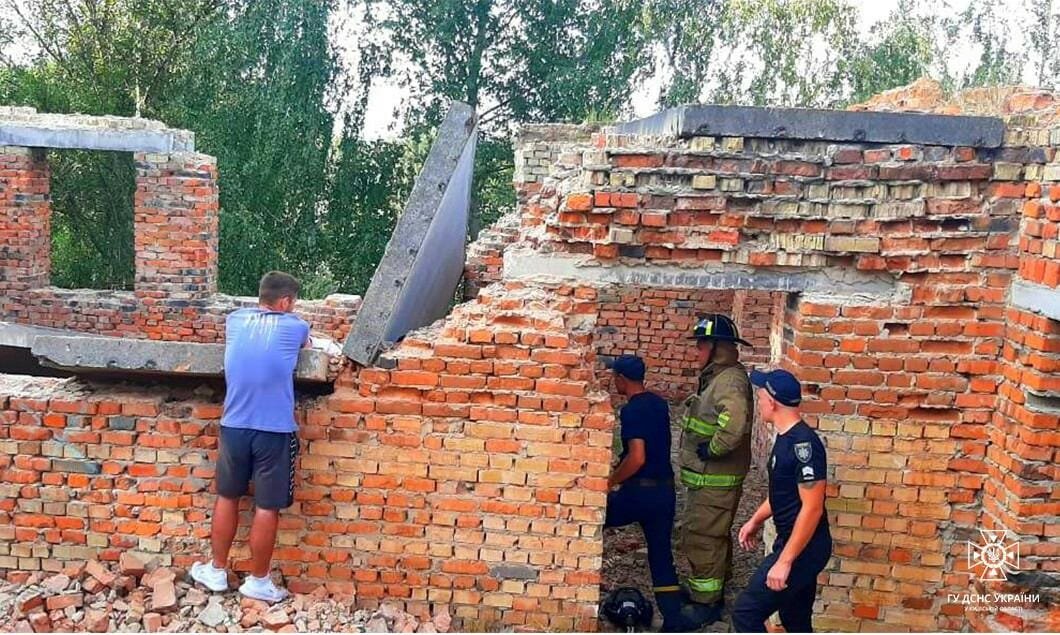 На Київщині дітину притисло плитою на недобудові 2