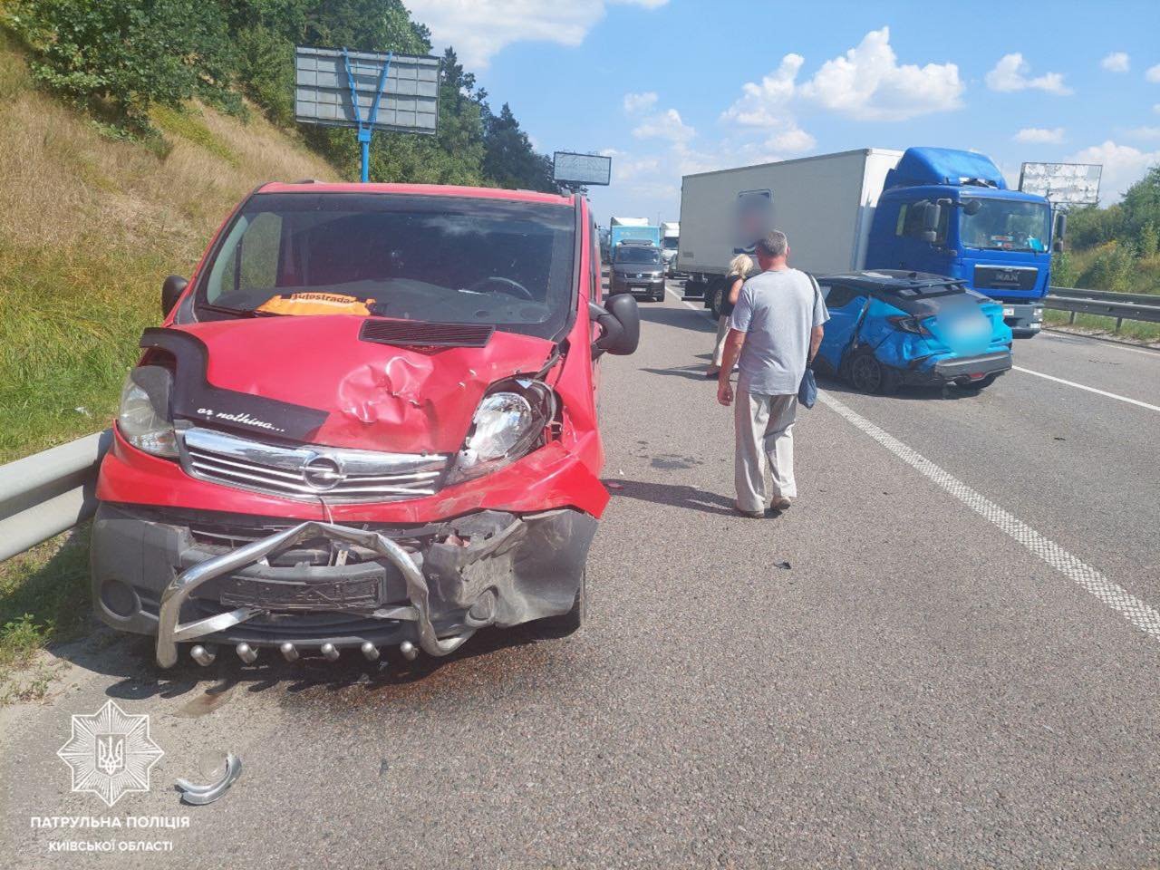 На трасі Київ — Чоп ДТП: де утворилились затори через ускладнення руху 1