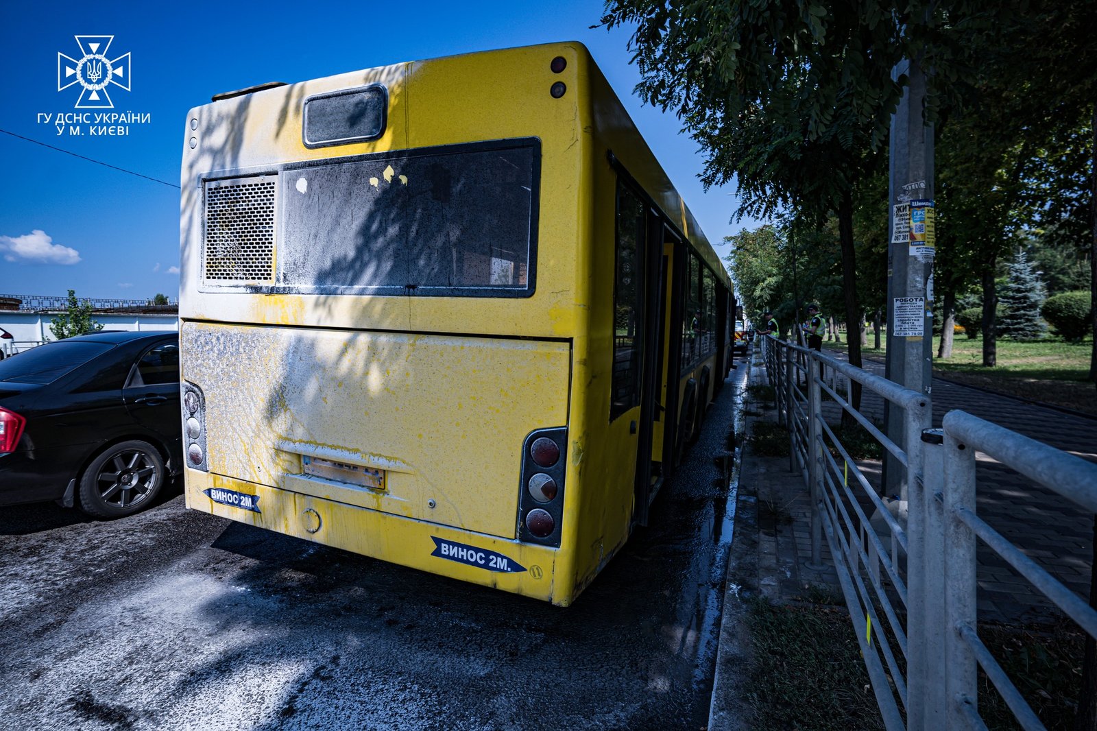 У Києві на ходу загорівся маршрутний автобус 2