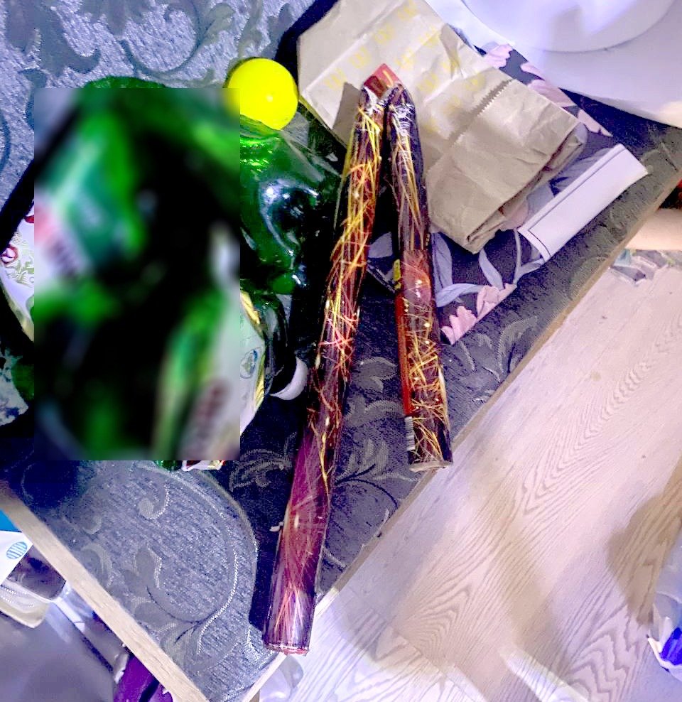 У Києві чоловік запустив феєрверк на дитячому майданчику: хулігана затримали 2