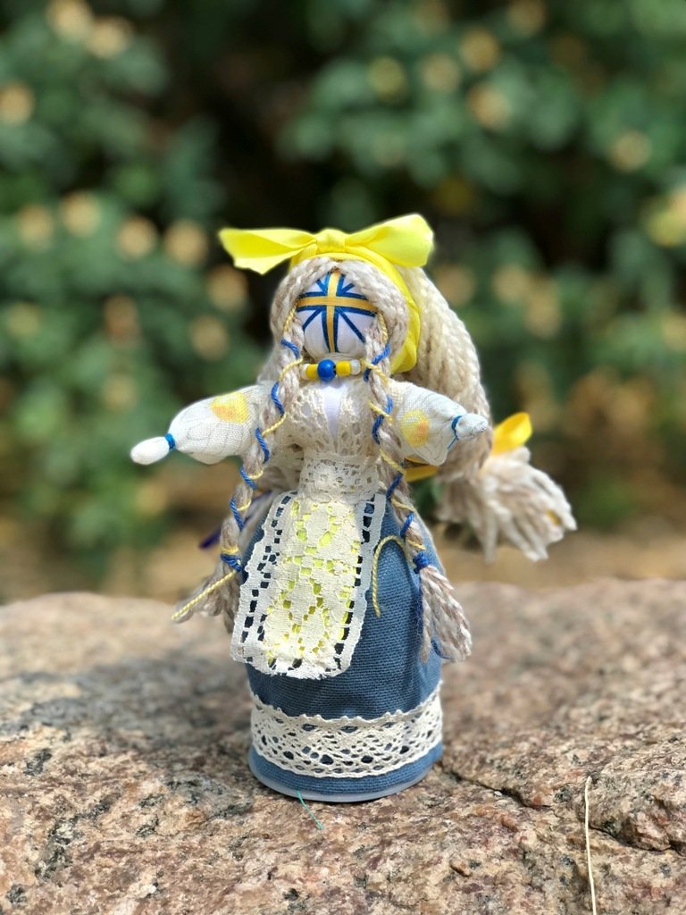 Що купити на День Незалежності: 10 речей з патріотичними сенсами від українських брендів  4