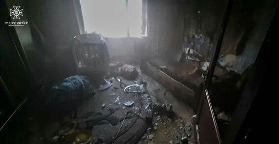 На Київщині з палаючої квартири врятували мати з 5-річним хлопчиком 1