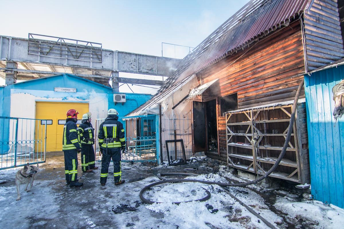 Пожар начался примерно в 8:10