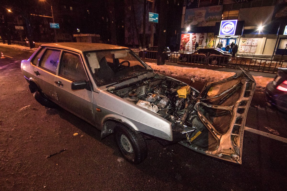Так выглядела машина после столкновения Так выглядела машина после столкновения