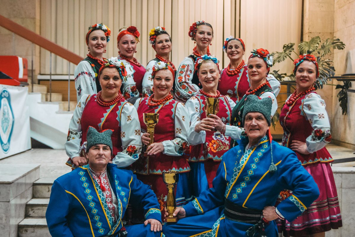 Среди участников концерта были и взрослые танцоры и вокалисты