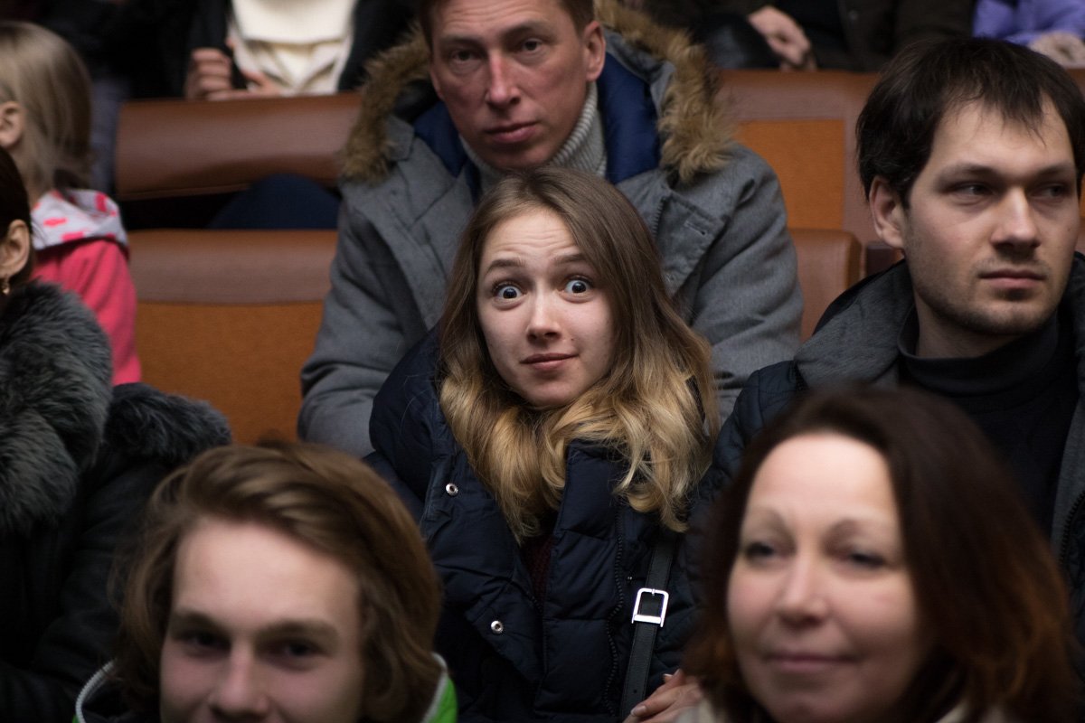 Некоторые зрители были особенно во внимании от происходящего