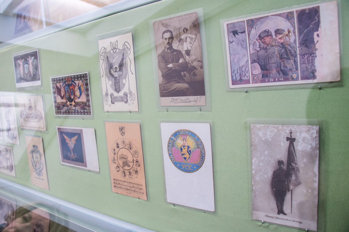 В Киеве показали, как выглядел Тризуб 100 лет назад 7