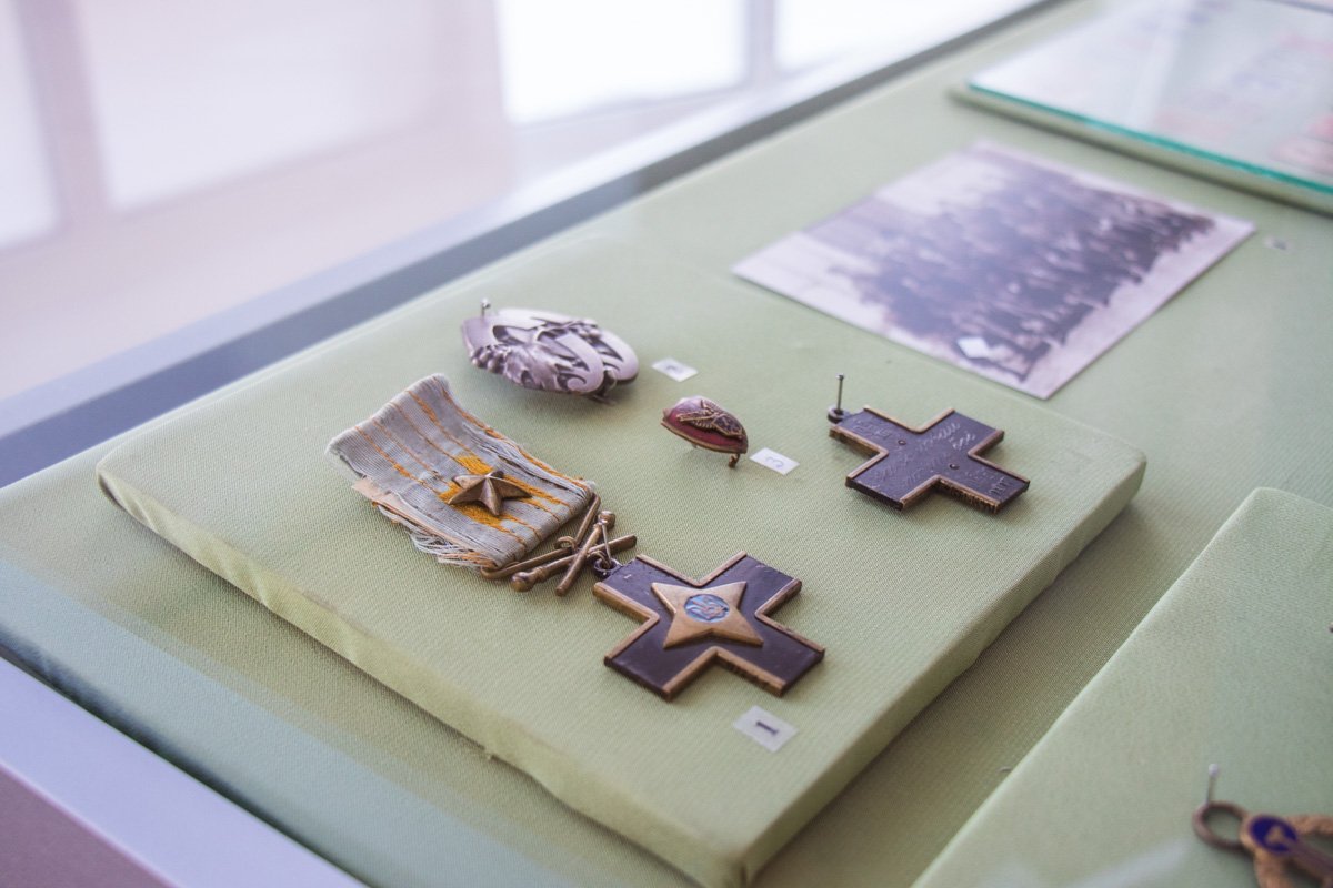 В Киеве показали, как выглядел Тризуб 100 лет назад 15