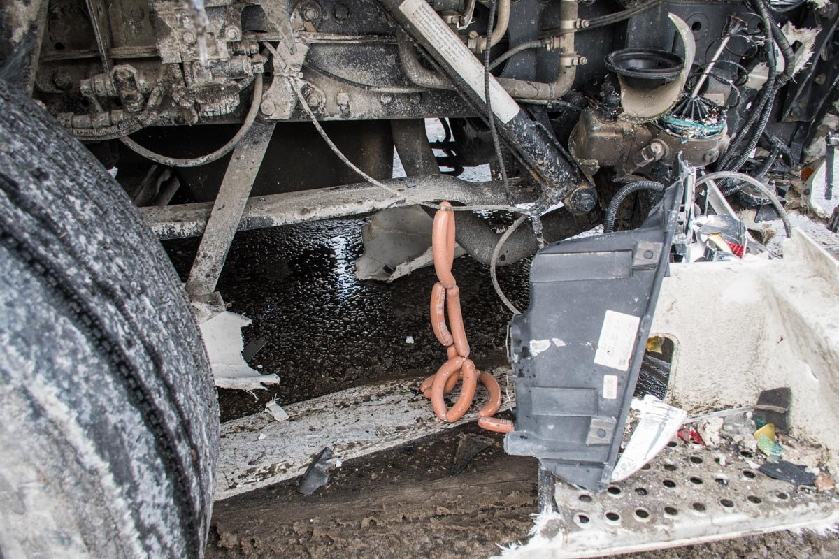 Удар был огромной силы