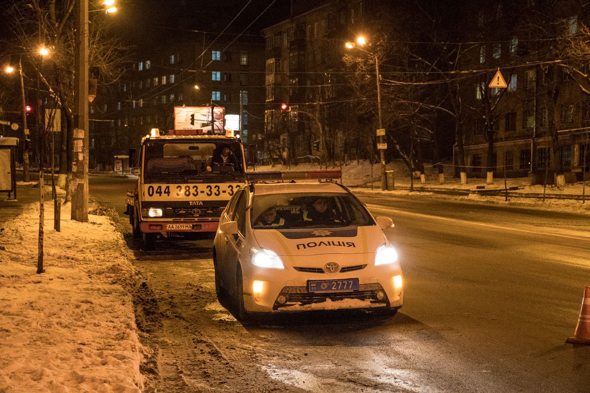 На месте работала патрульная полиция