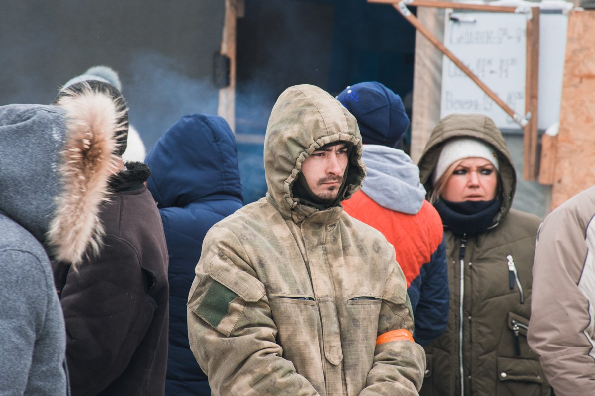 Во время стычек под Радой пострадали люди