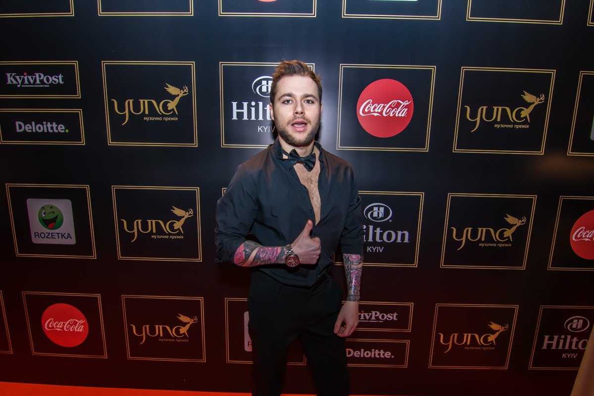 Певец Андрей Осадчук