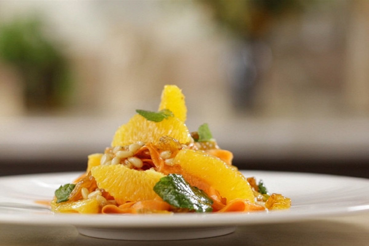 Салат из моркови с апельсинами