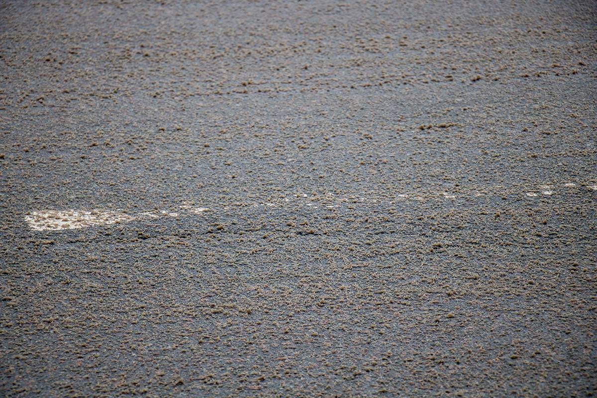 Но в некоторых местах разметка уже стерлась