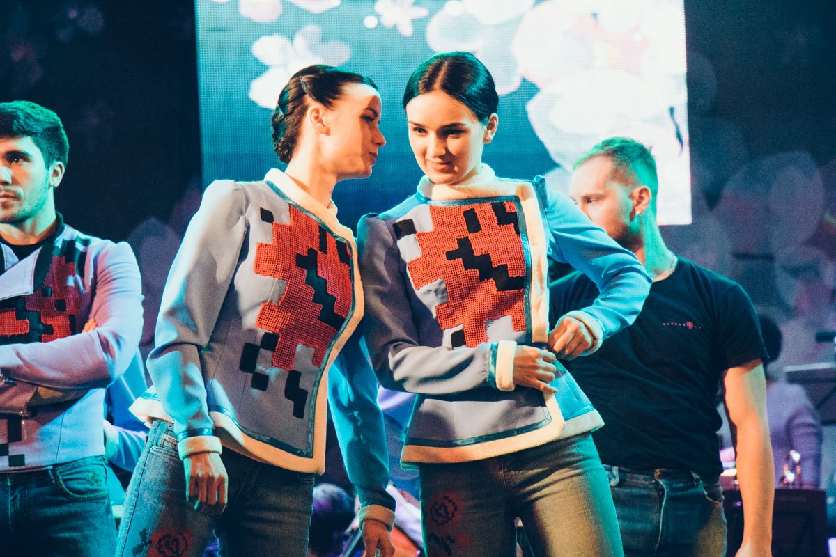 В проекте задействованы 30 танцовщиков балета В проекте задействованы 30 танцовщиков балета