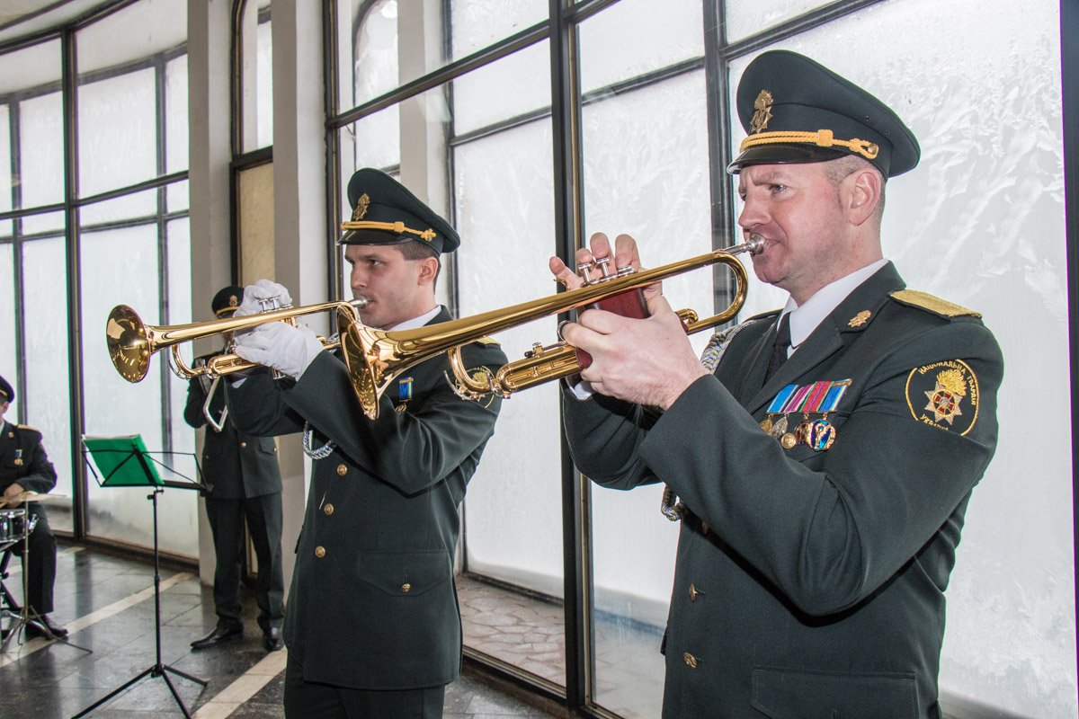 Таким образом метрополитен Киева праздновал первый день весны
