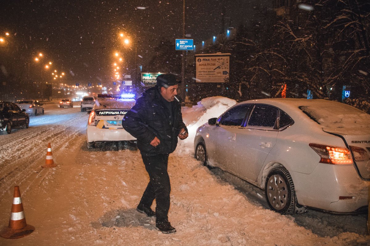 ДТП случилось на остановке общественного транспорта 