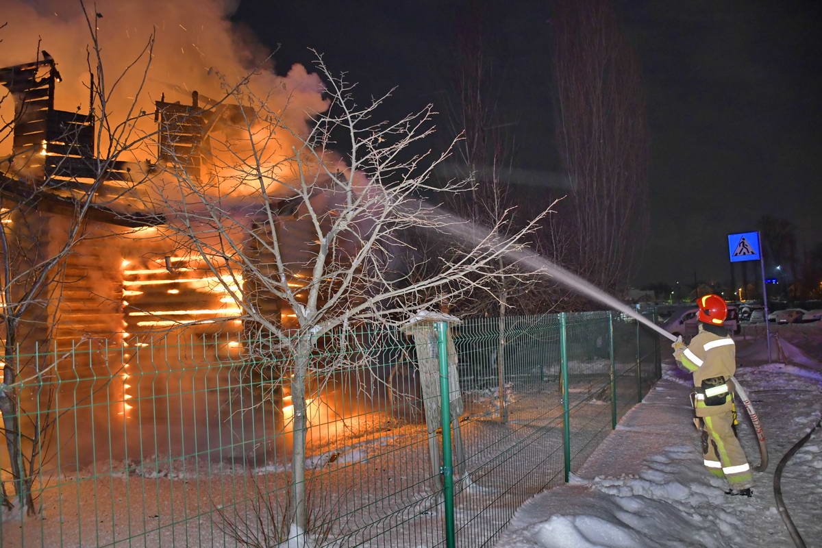 Храм в честь святителя Дмитрия митрополита Ростовского УПЦ КП сильно разрушен Храм в честь святителя Дмитрия митрополита Ростовского УПЦ КП сильно разрушен