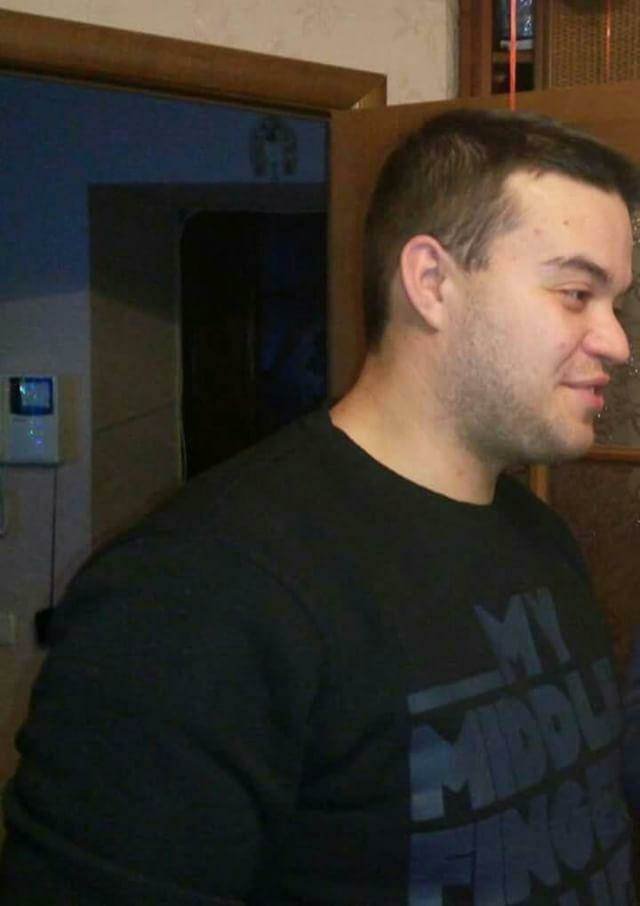 Максим живет в пгт Ворзель