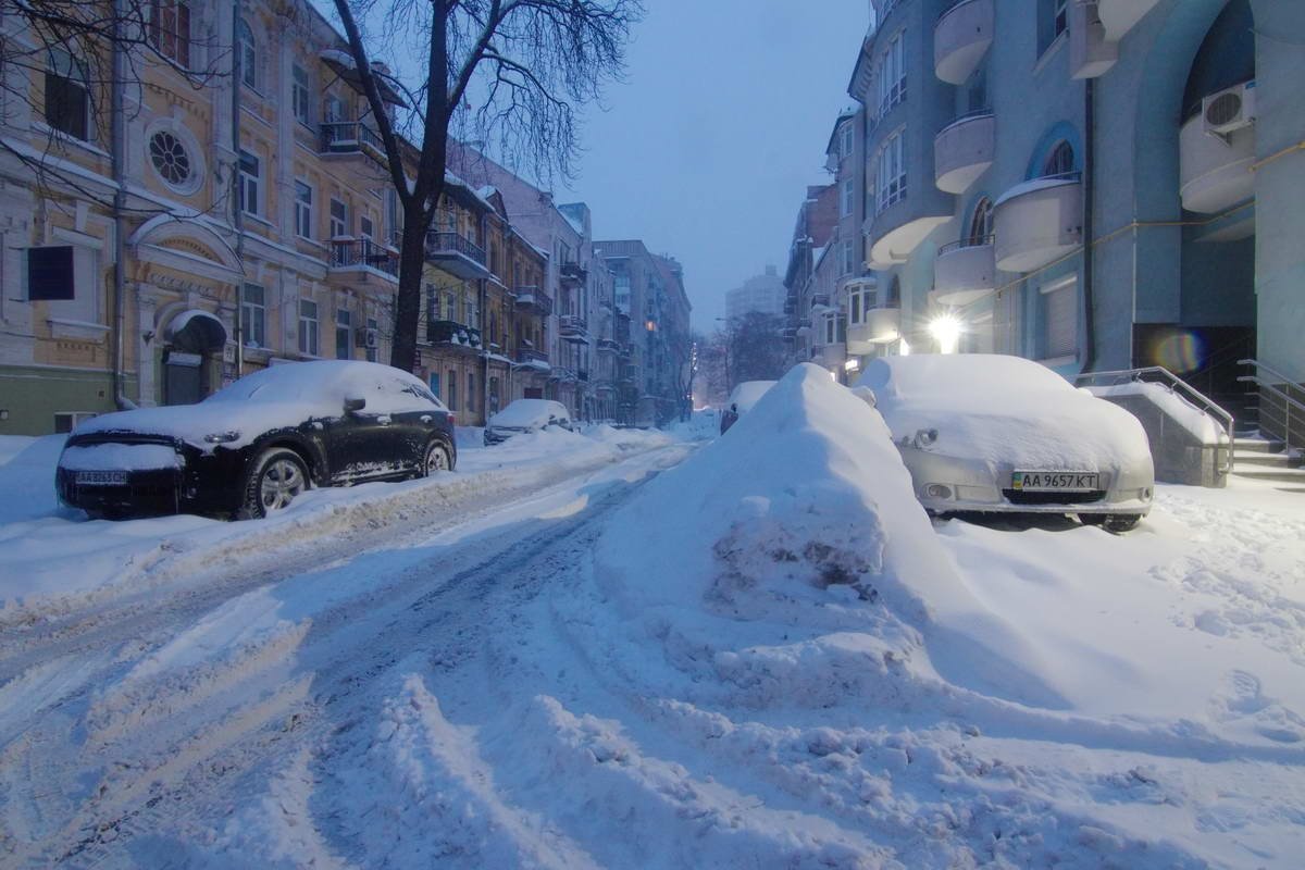 Зима свое дело знает Зима свое дело знает