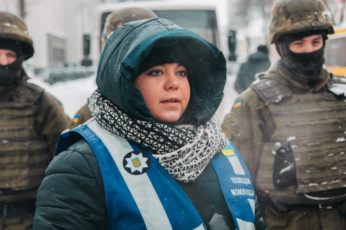 У Рады находятся сотрудники полиции коммуникации 