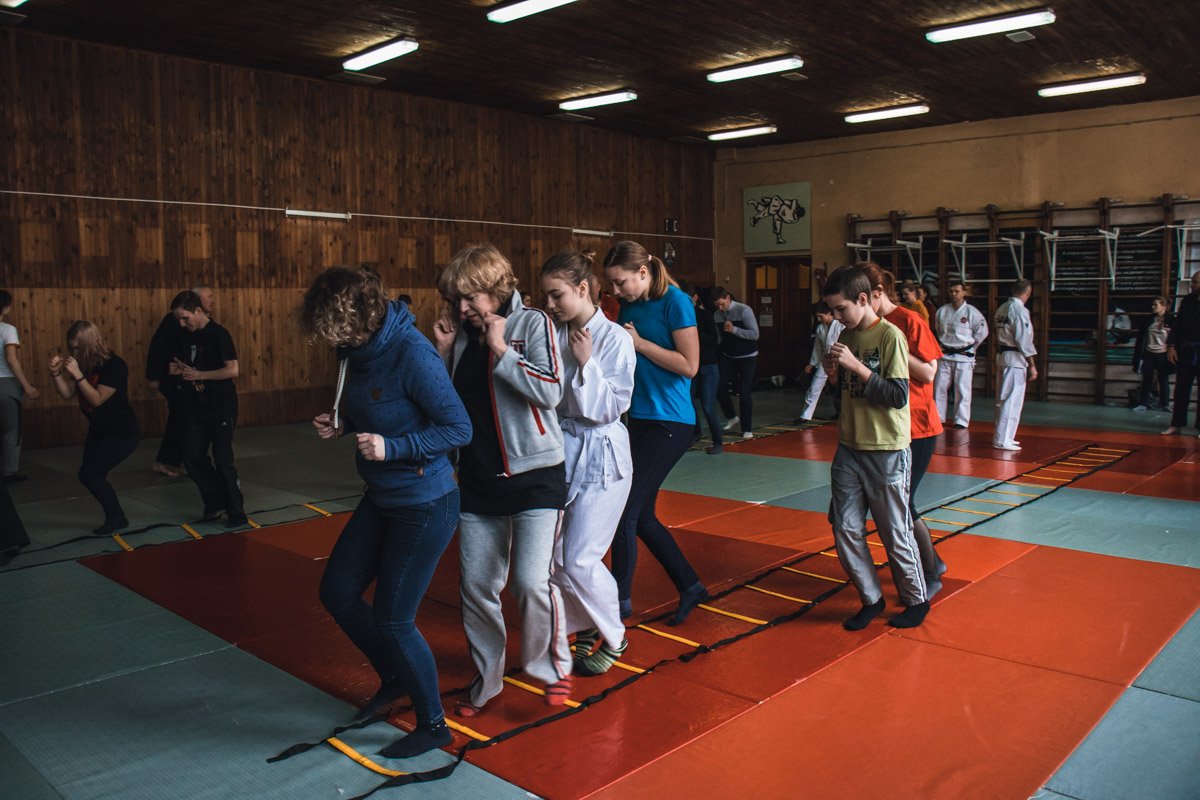 Бегом, бегом, бегом Бегом, бегом, бегом