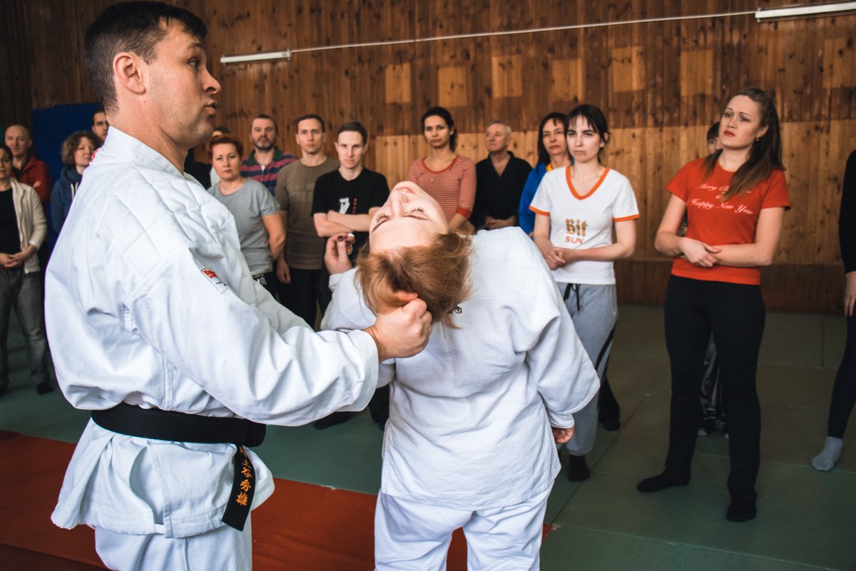 Если вас схватили за волосы... Если вас схватили за волосы...