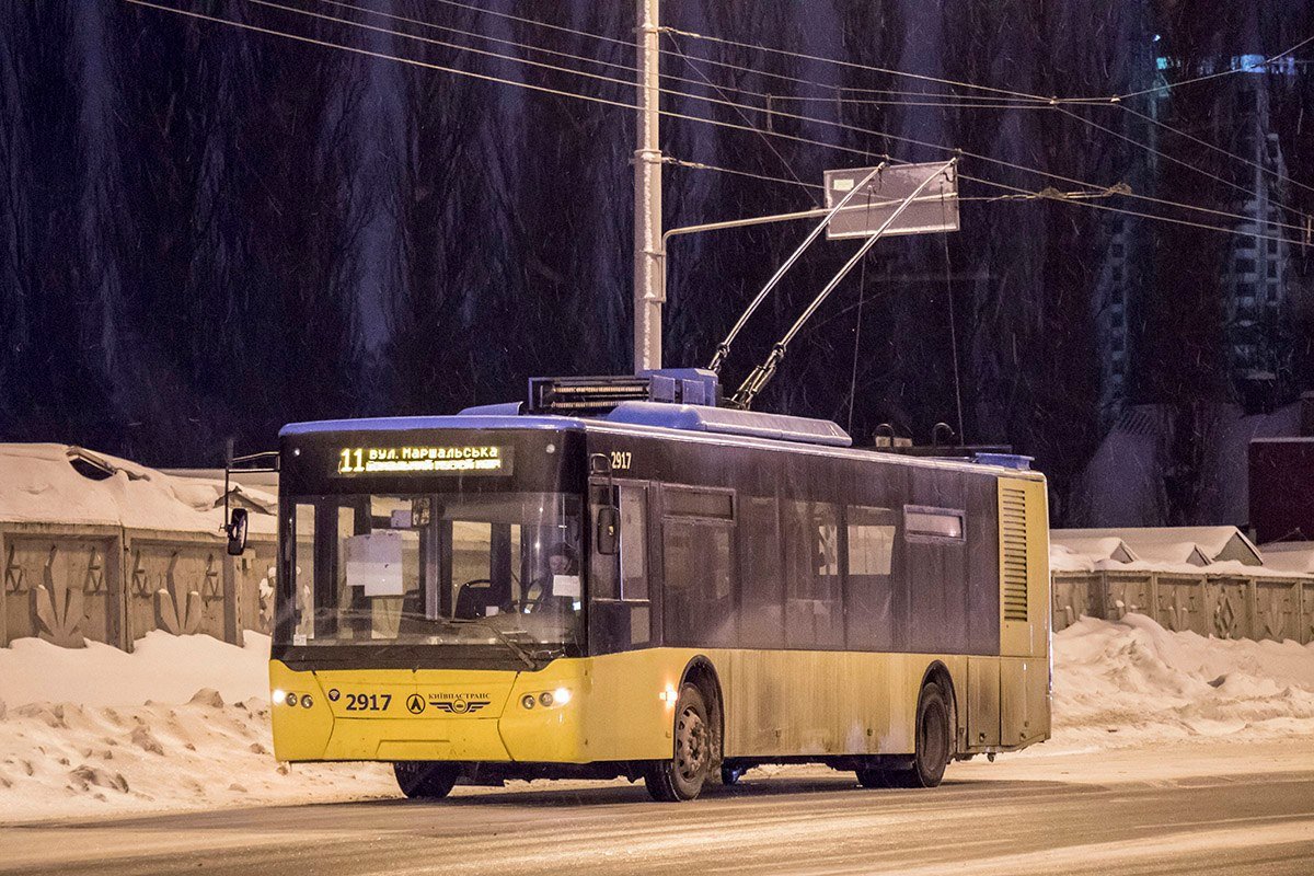 Из-за аварии временно остановилось движение троллейбуса №11