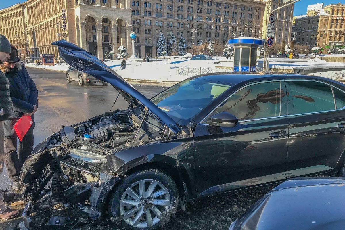 Skoda поворачивала на Крещатик