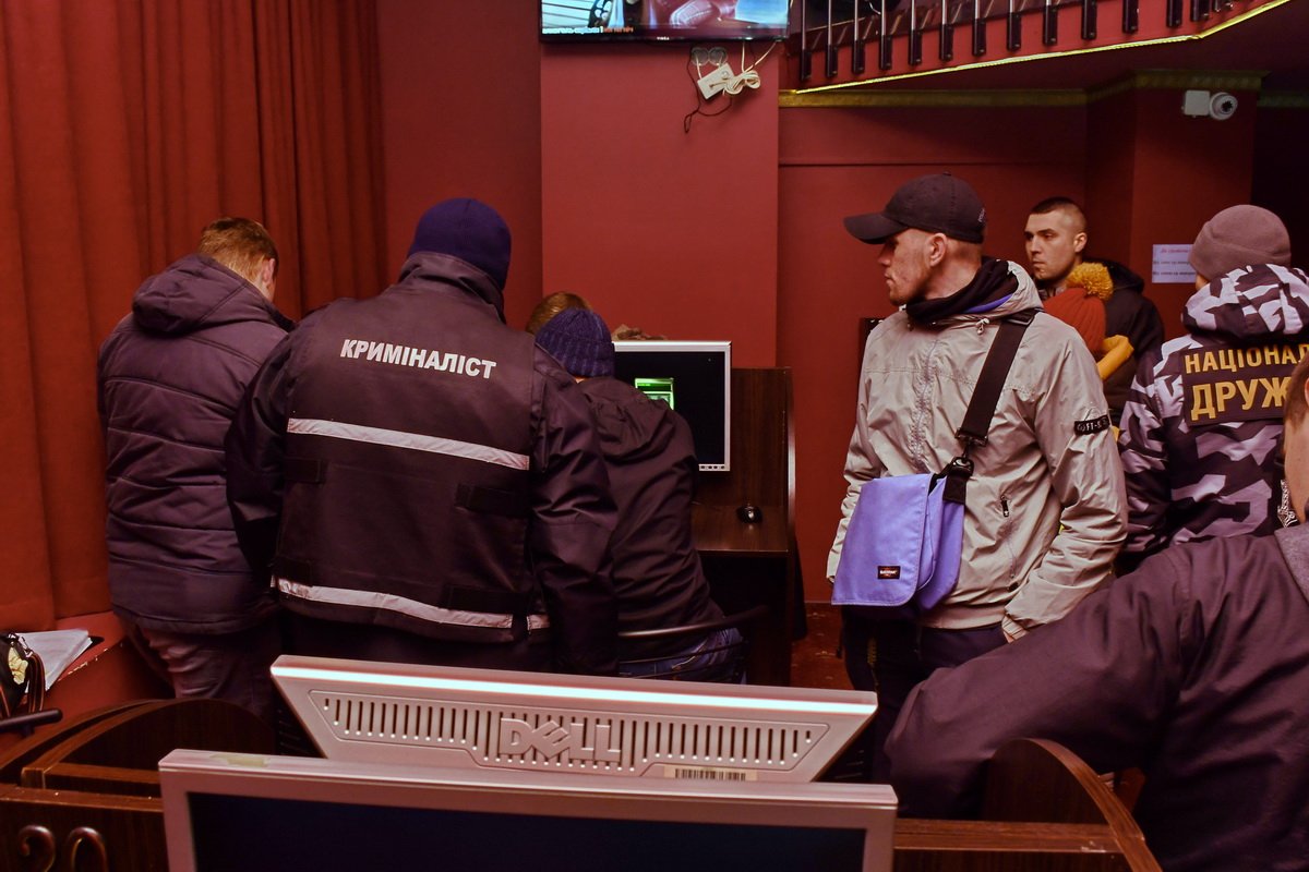 На месте работает следственно-оперативная группа