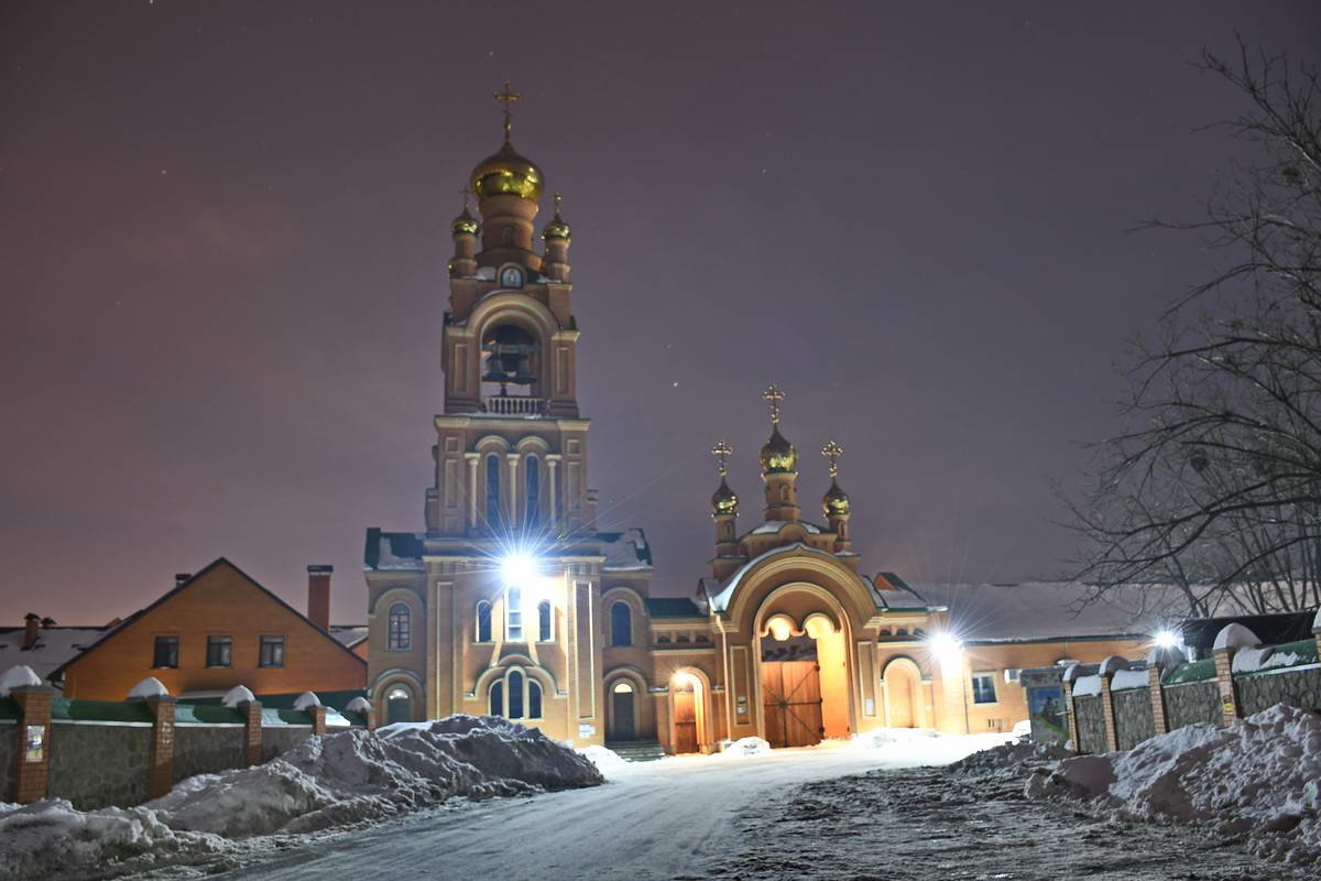 В куполах отражается все, что растает В куполах отражается все, что растает