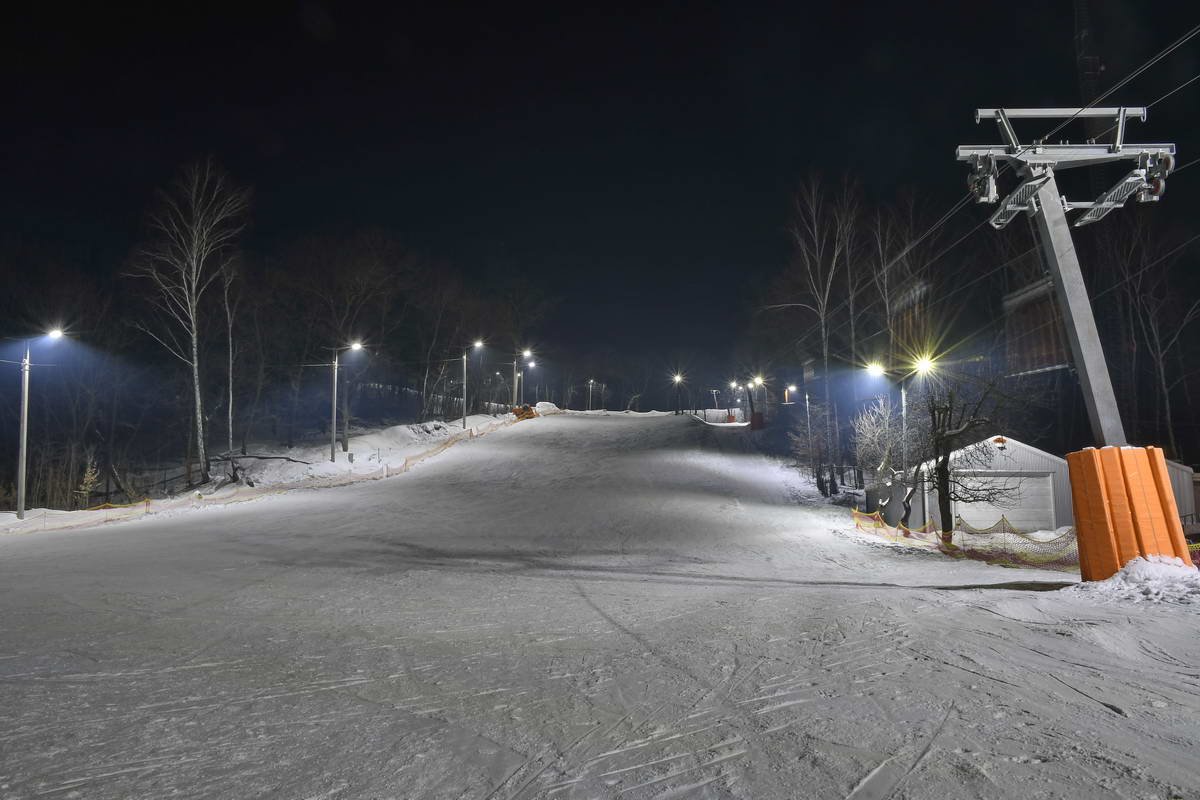 Вспоминая легкое скольжение по белому Вспоминая легкое скольжение по белому