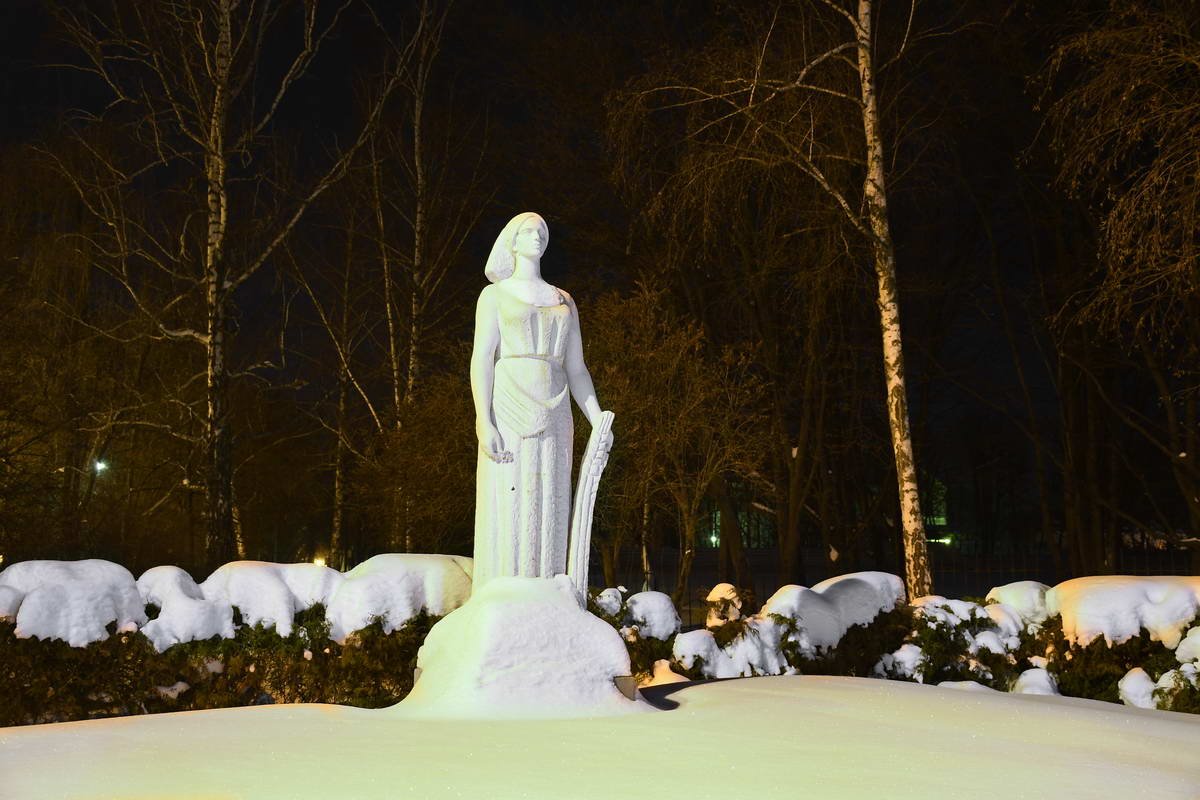 Белое на белом Белое на белом