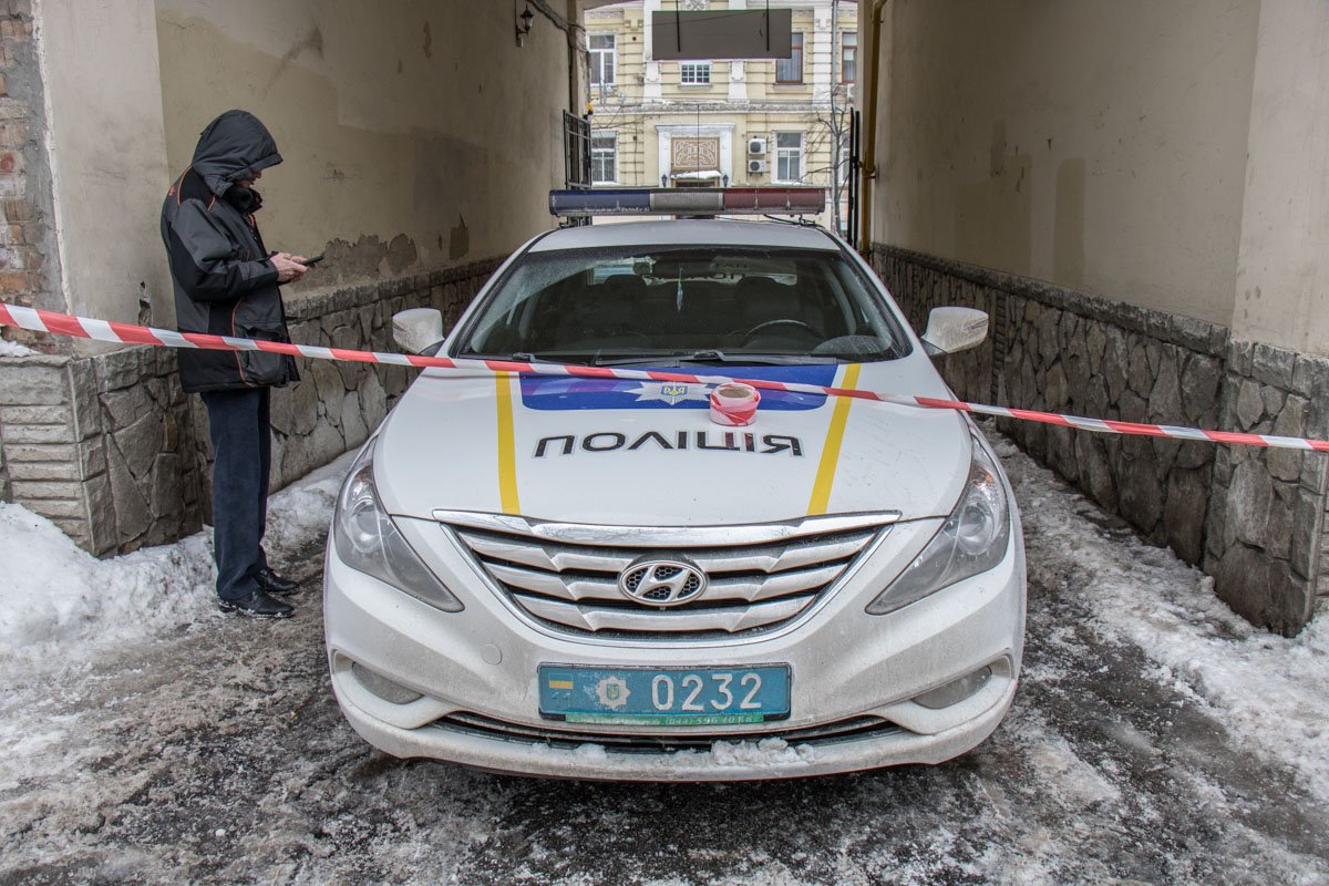 Место преступления оцепили