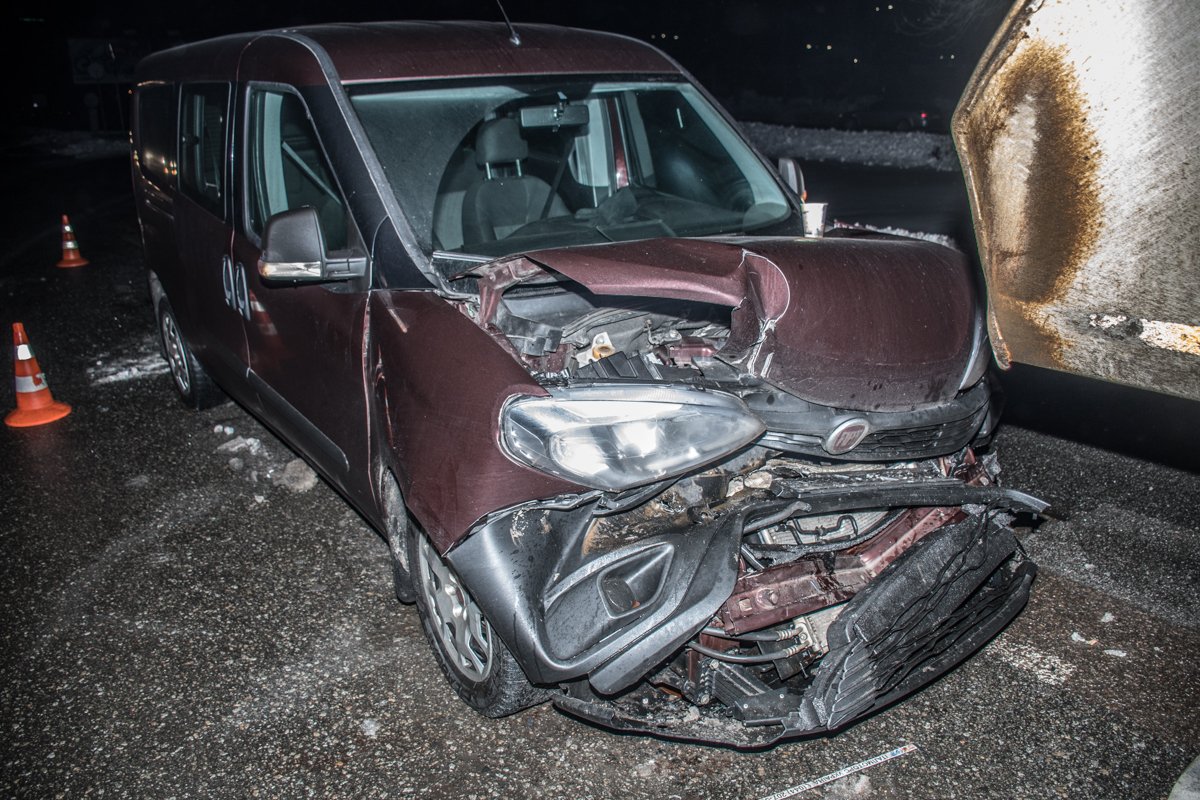 У FIAT смяты зад и перед