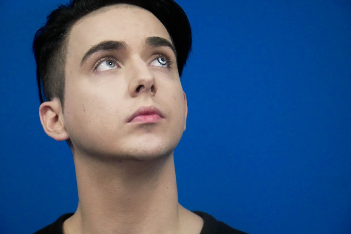 У певца куда-то пропала его самоуверенность, теперь его главная цель на Евровидении заявить о себе У певца куда-то пропала его самоуверенность, теперь его главная цель на Евровидении заявить о себе