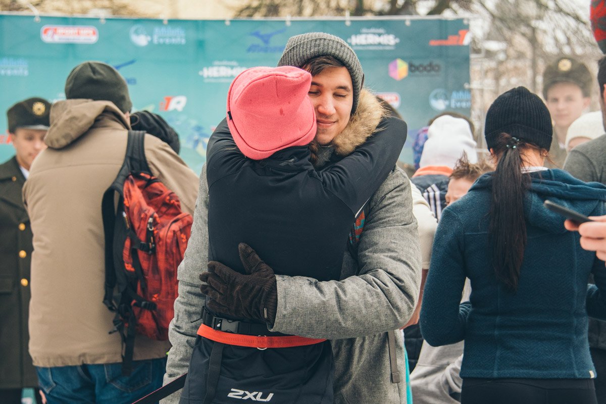 Они грелись как могли...