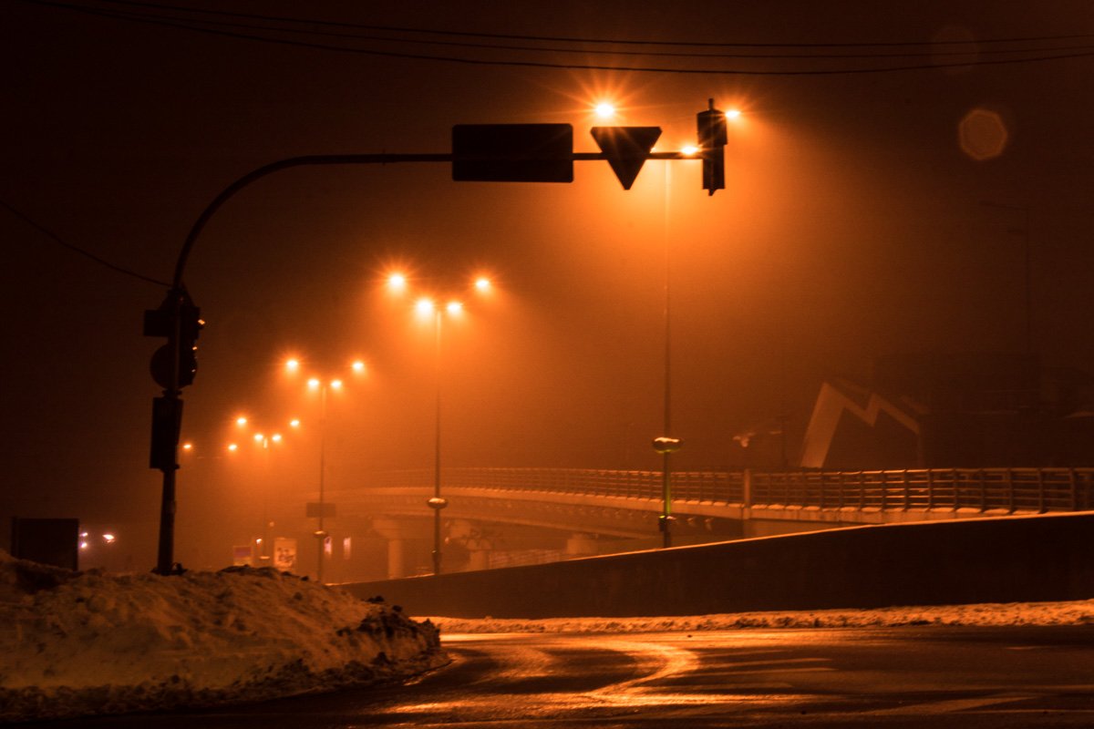 Все линии и формы скрывала густая мгла