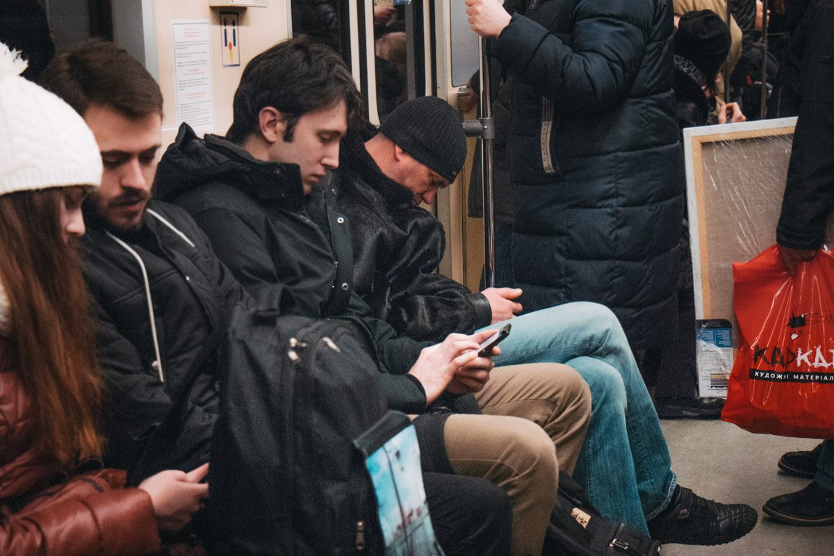 А если так и не вспомнил, можно загуглить в вагоне А если так и не вспомнил, можно загуглить в вагоне