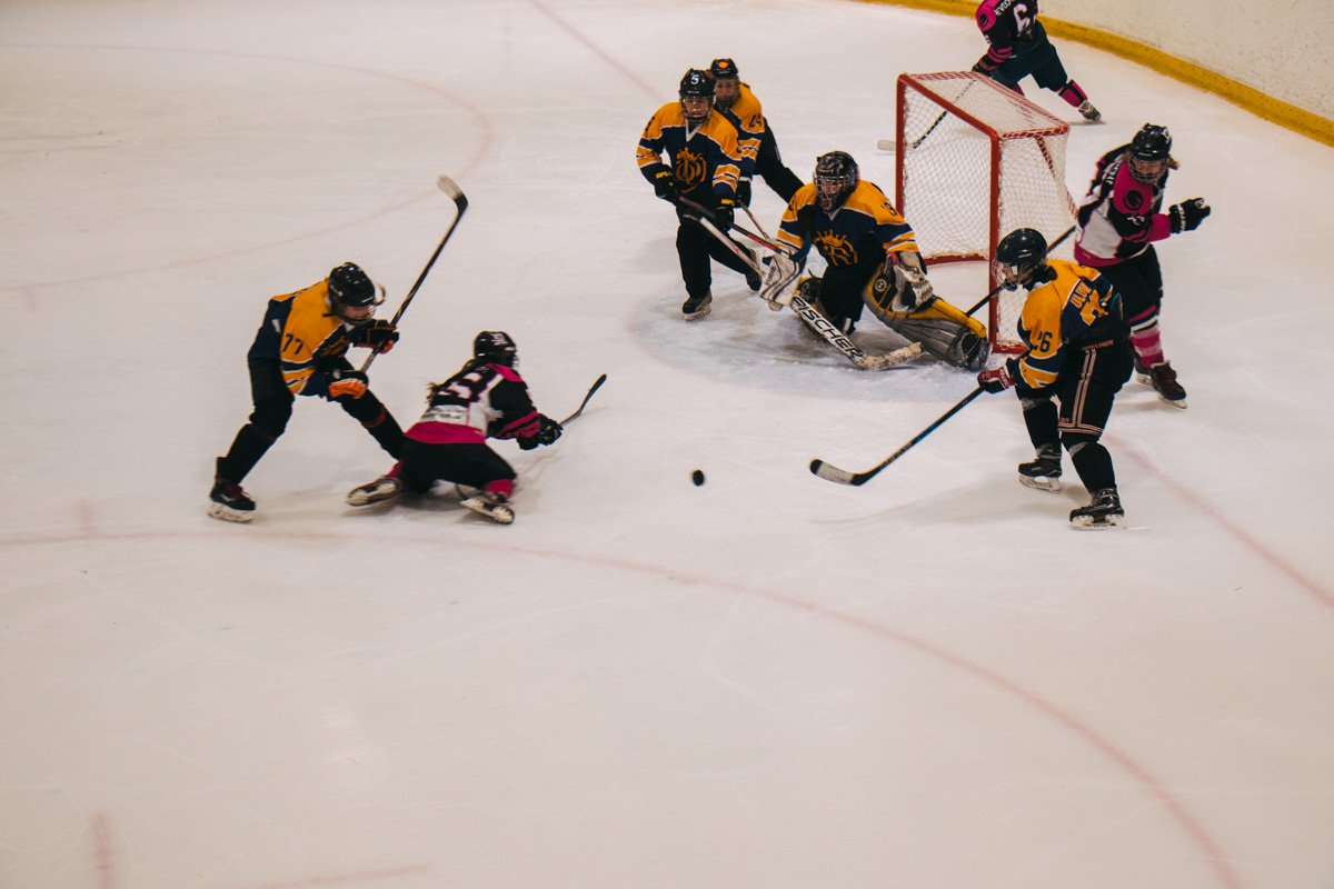 В Киеве прошел чемпионат Украины по хоккею среди женщин