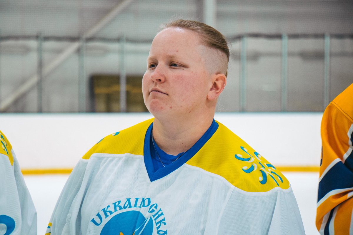 Трусы не играют в хоккей.. Трусы не играют в хоккей..