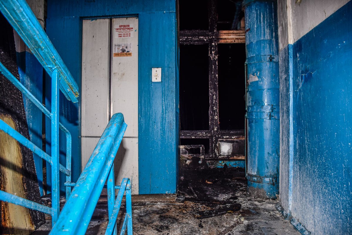 Девятый этаж остался без окон Девятый этаж остался без окон