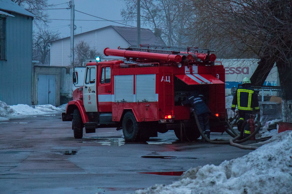 На месте работали 8 единиц спецтехники и 70 спасателей