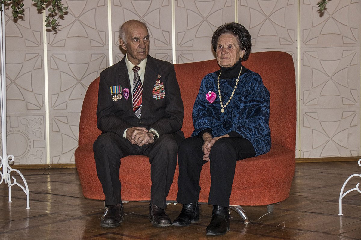 Супружеской паре было приятно внимания к их юбилею Супружеской паре было приятно внимания к их юбилею